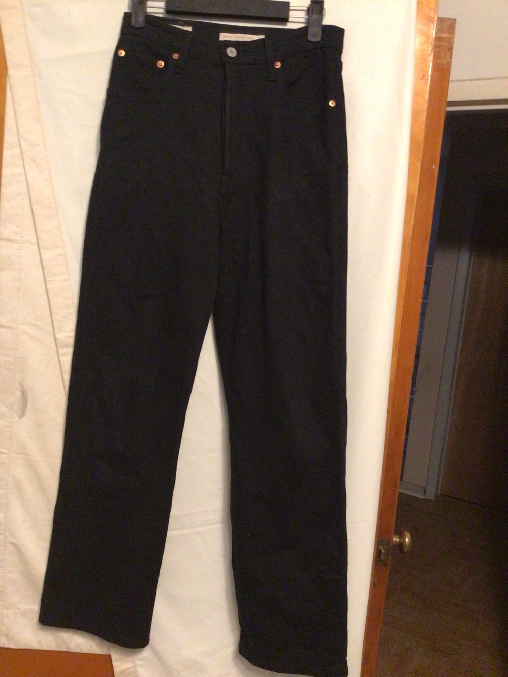Levi’s Premium Rib cage Straight ankle wide leg 25